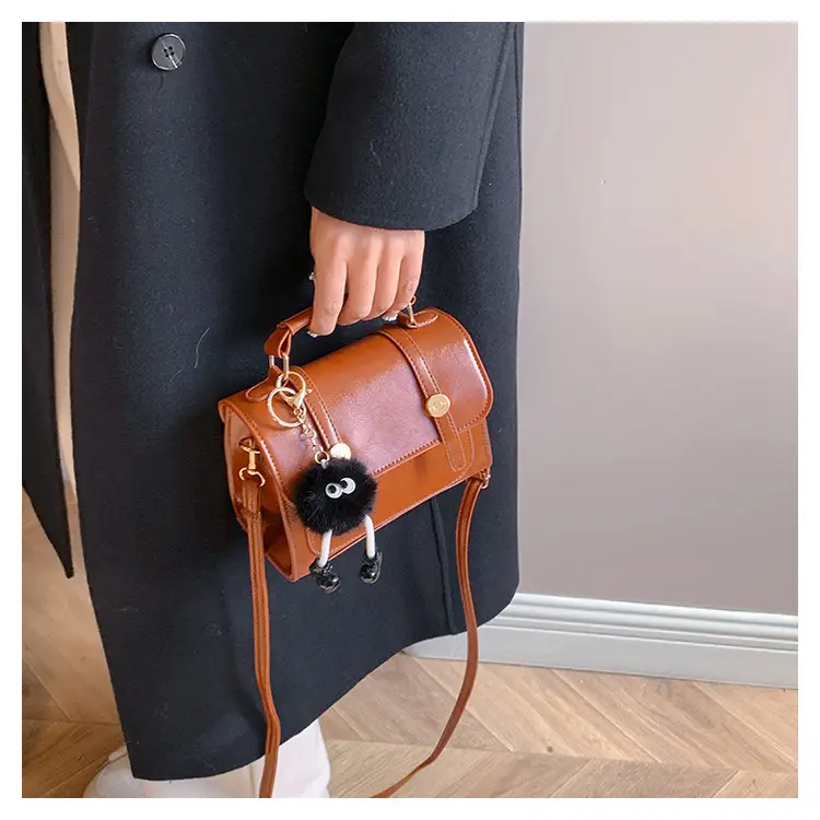 Women's Textured Shoulder Bag Brown New 2023 — feature 18