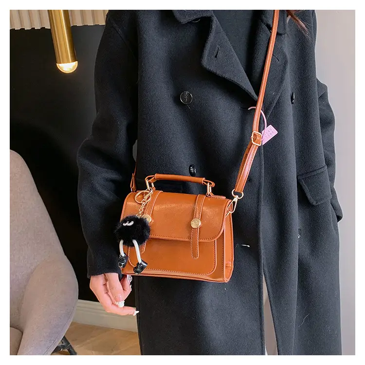 Women's Textured Shoulder Bag Brown New 2023 — feature 20
