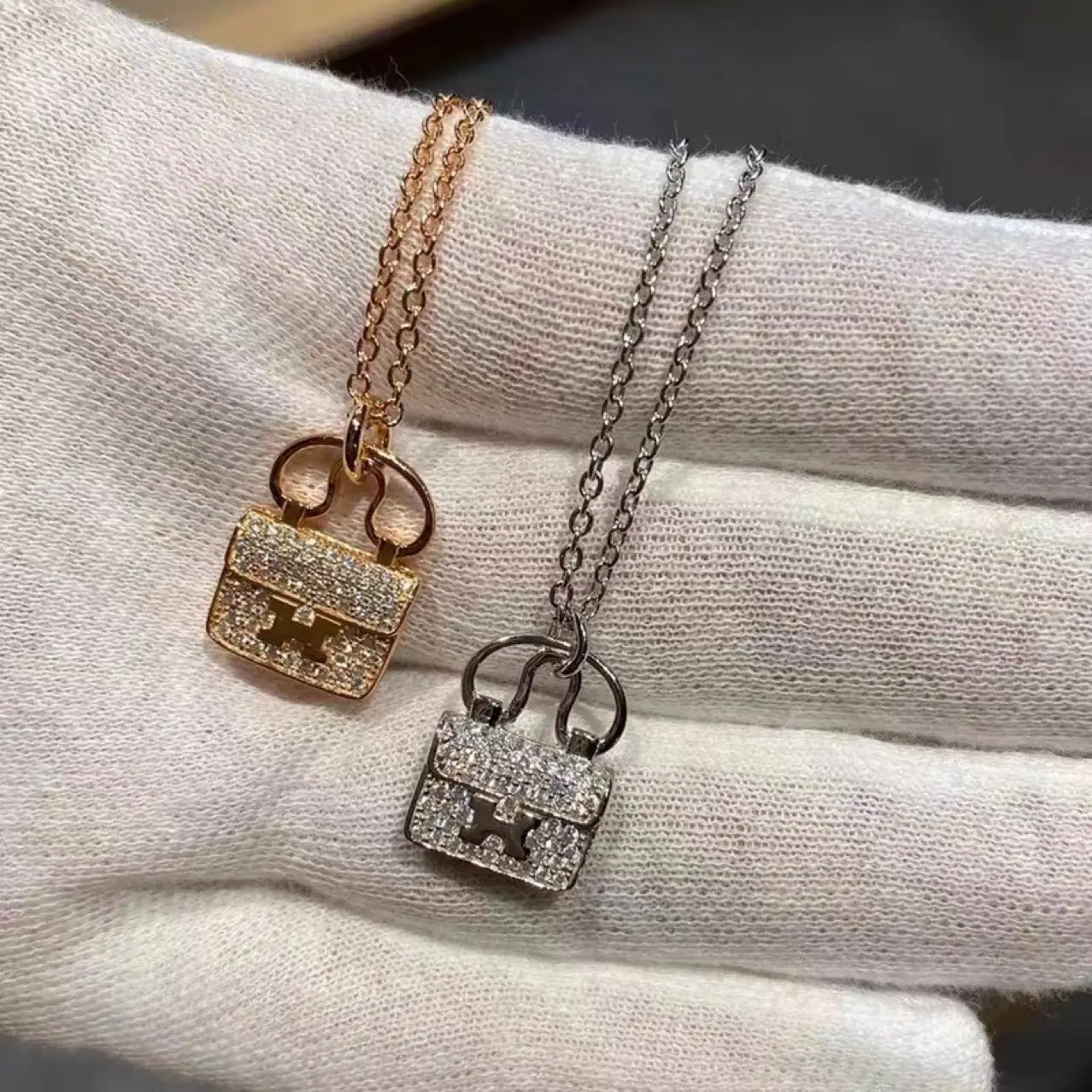 Rose Gold Snake Bone Necklace with Full Diamond Collarbone Chain — feature 3