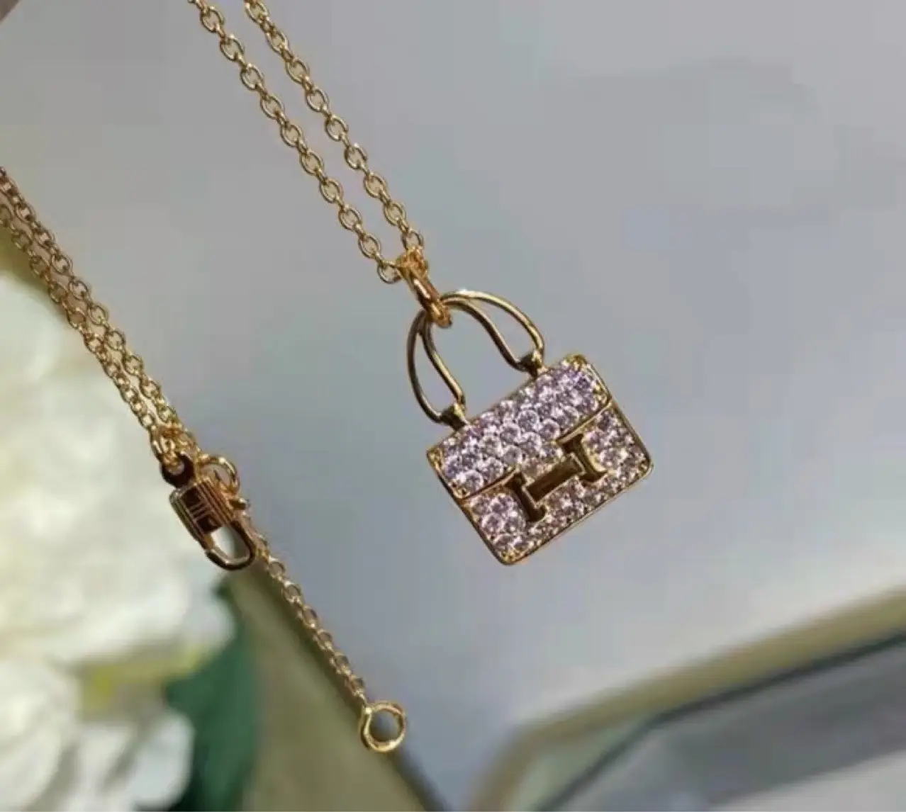 Rose Gold Snake Bone Necklace with Full Diamond Collarbone Chain — feature 4