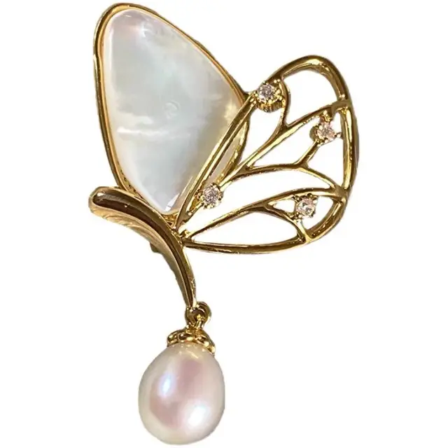 Butterfly Brooch with Freshwater Pearl & Gold Plated - Image 5