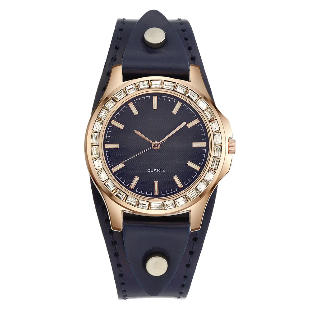 Elegant Rhinestone Scale Quartz Watch for Women — feature 2