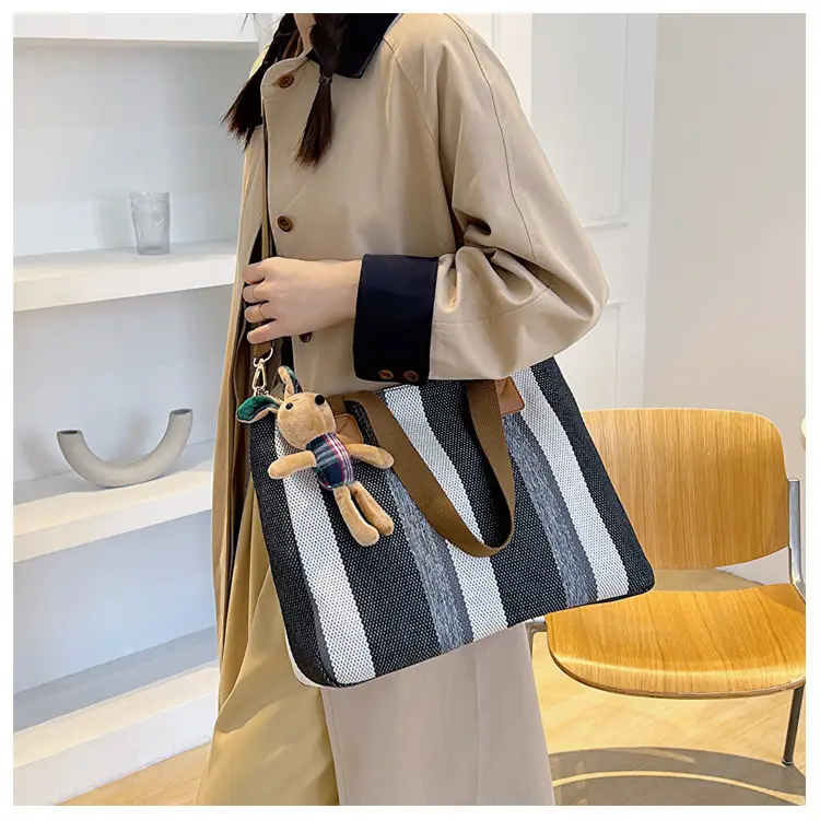 Large Striped Canvas Bag for Women Commuting Shoulder Crossbody — feature 14
