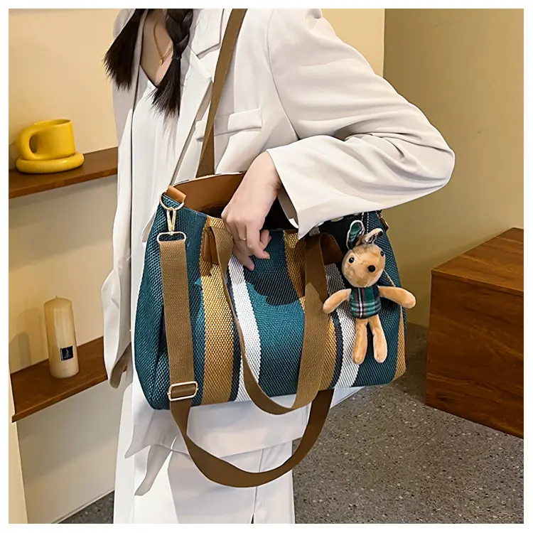 Large Striped Canvas Bag for Women Commuting Shoulder Crossbody — feature 9