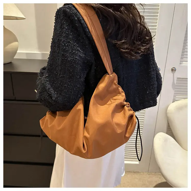 Brown Nylon Shoulder Bag for Women 2023 Winter — feature 18