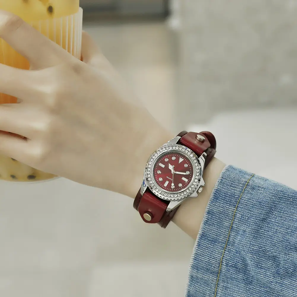 Women's Quartz Watch with Rhinestone Dial & Cowhide Strap — feature 11