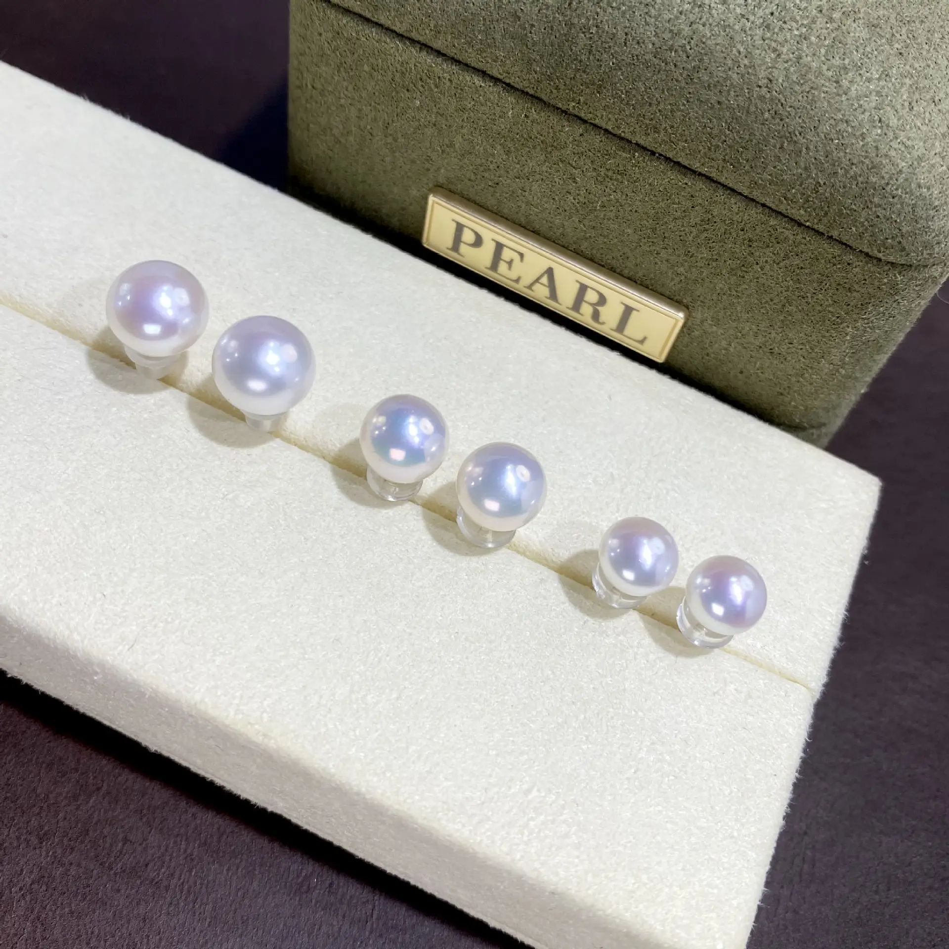 Natural Freshwater Pearl Round Earrings High-End S925 Silver - Image 3