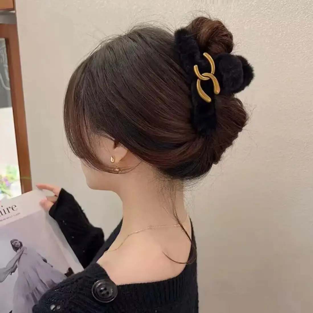 Autumn Winter Plush Hair Clips for Women — feature 5
