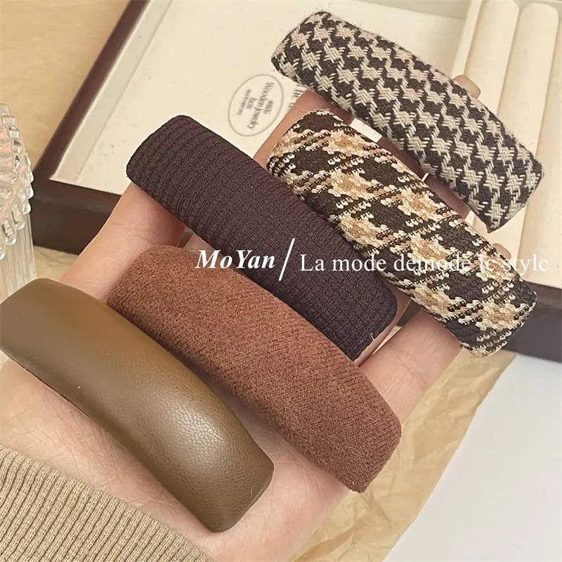 Autumn Winter Houndstooth Hair Clips for Women — feature 2