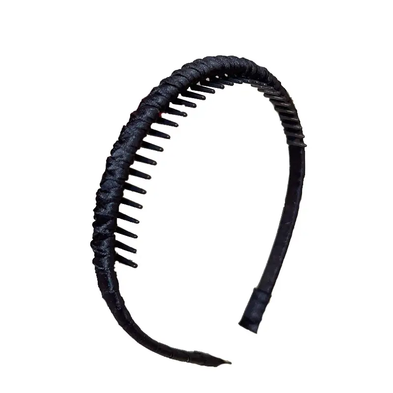 Skull Top Headband with Teeth for Face Wash & Hair Clip - Image 15