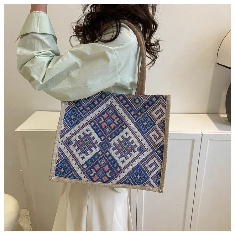 Ethnic Pattern Large Capacity Women's Tote Bag — feature 18