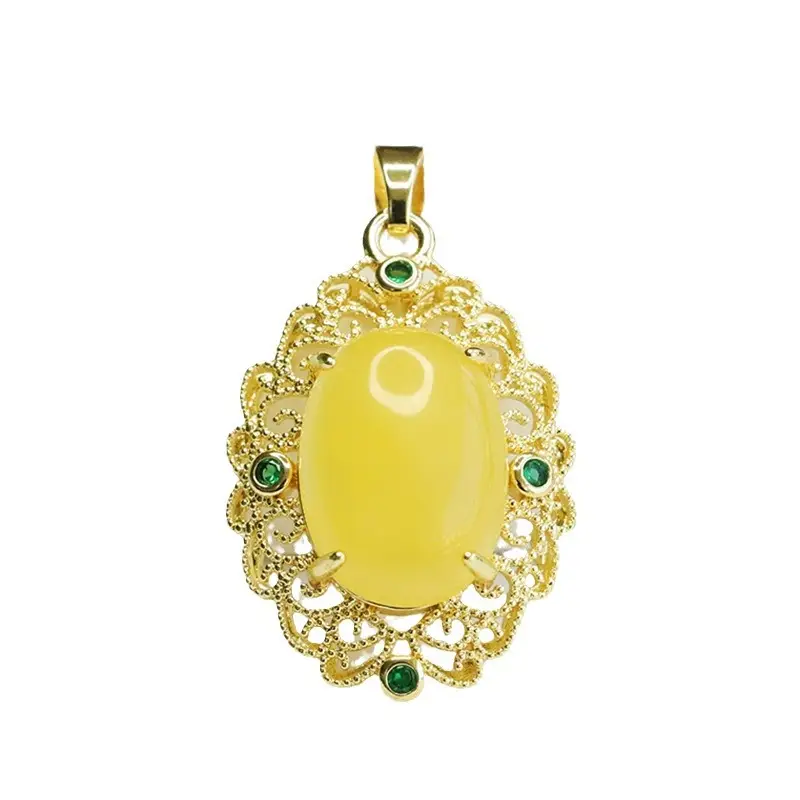 Yellow Amber Palace Style Necklace with Green Gemstone - Image 6