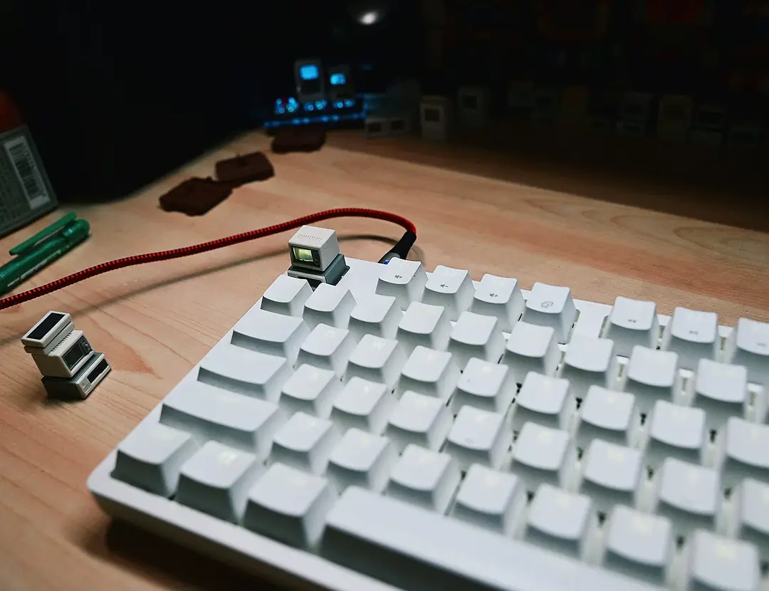 Keycap Museum mac Mita K-02 small TV keycap retro personalized transparent keycap gift mechanical keyboard — feature 11