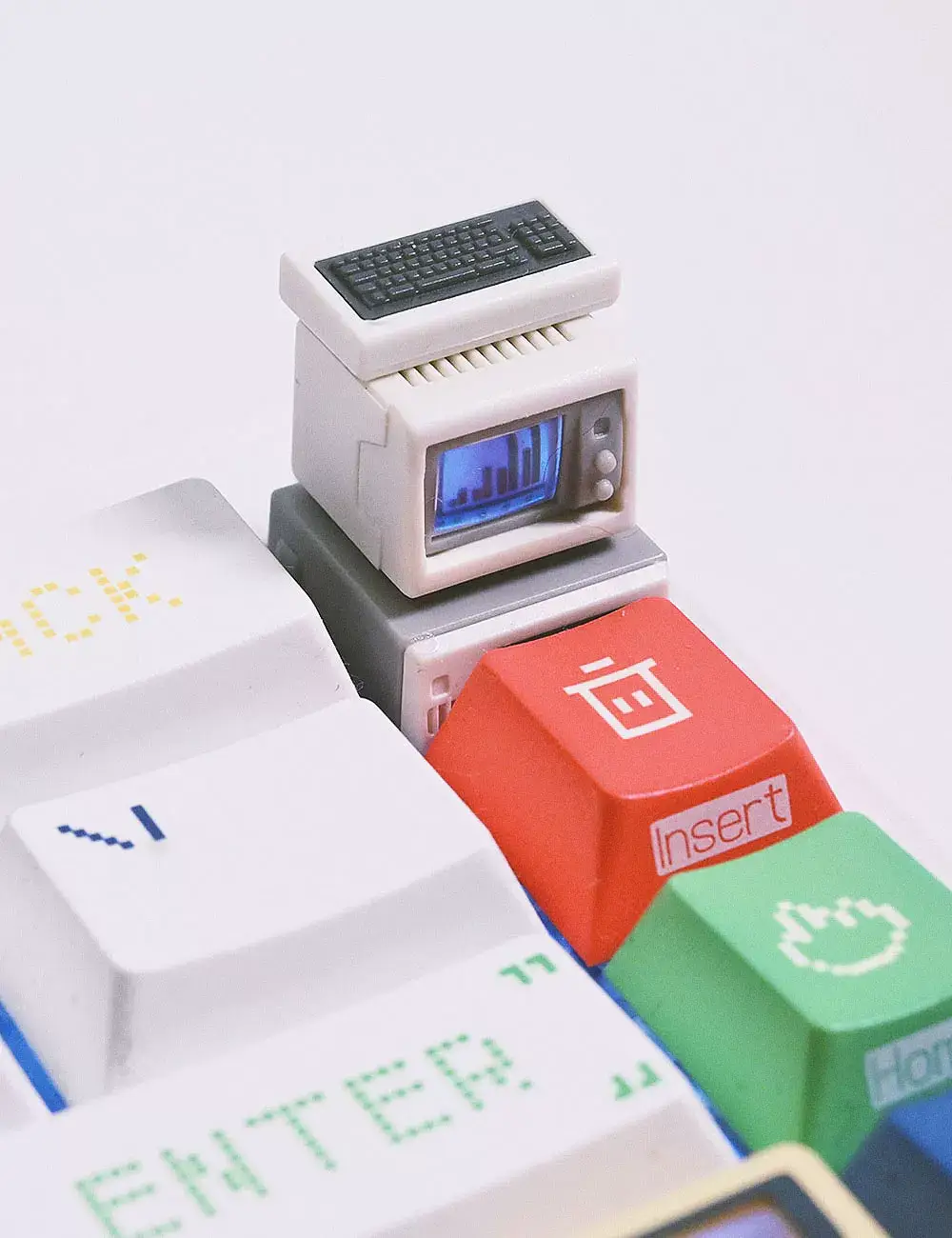 Keycap Museum mac Mita K-02 small TV keycap retro personalized transparent keycap gift mechanical keyboard — feature 14