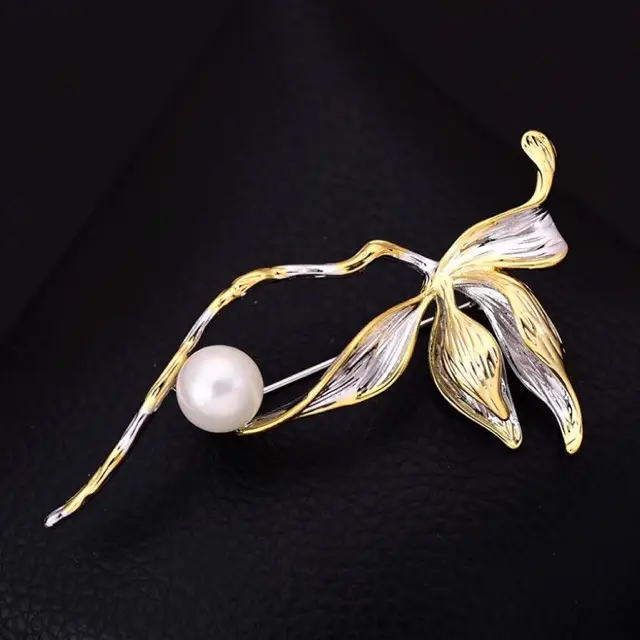 French Romantic Bohemian Pearl Brooch Autumn Winter Collar - Image 4