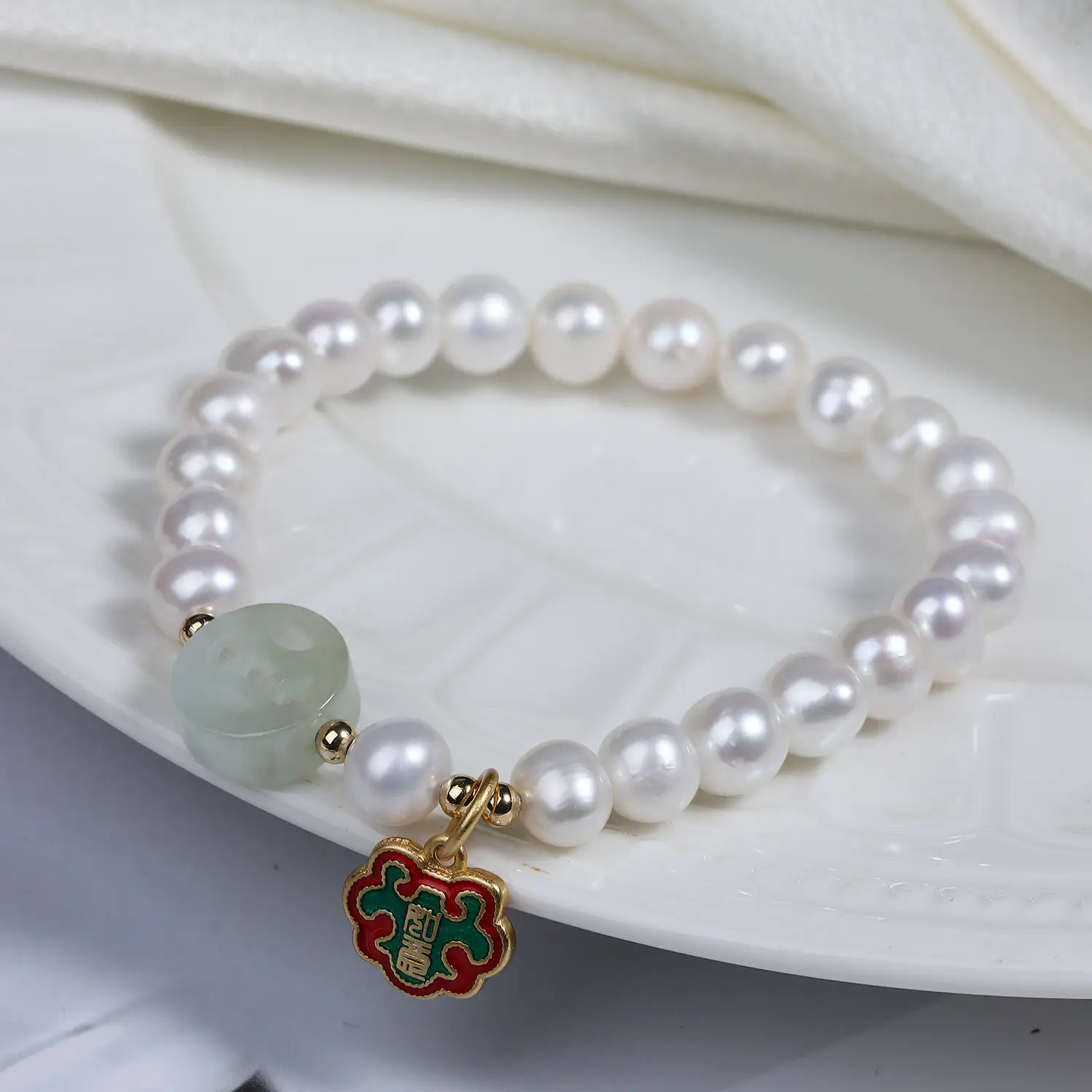 Natural Freshwater Pearl Bracelet with Hetian Jade Pendant - Image 3