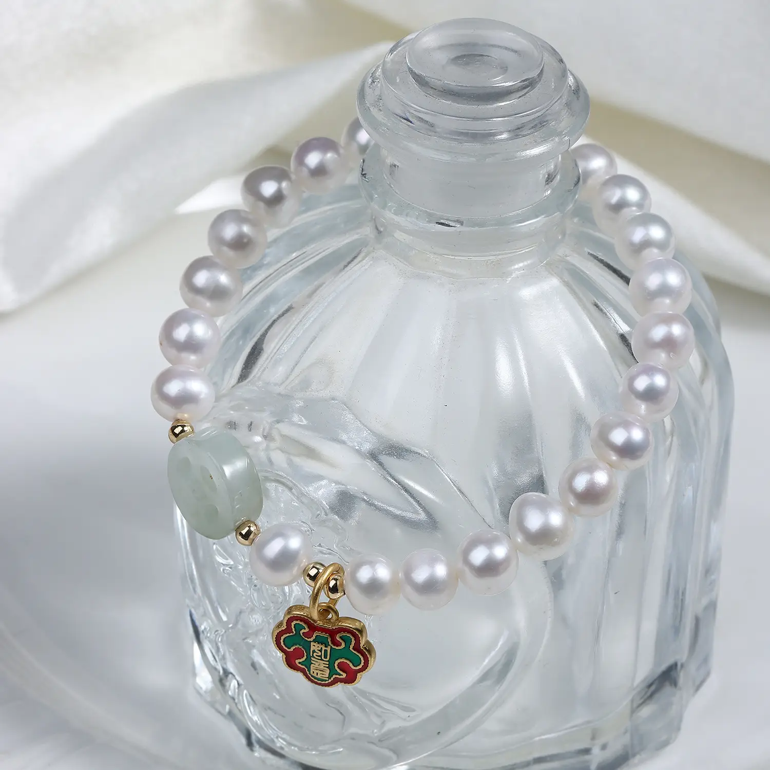 Natural Freshwater Pearl Bracelet with Hetian Jade Pendant - Image 5