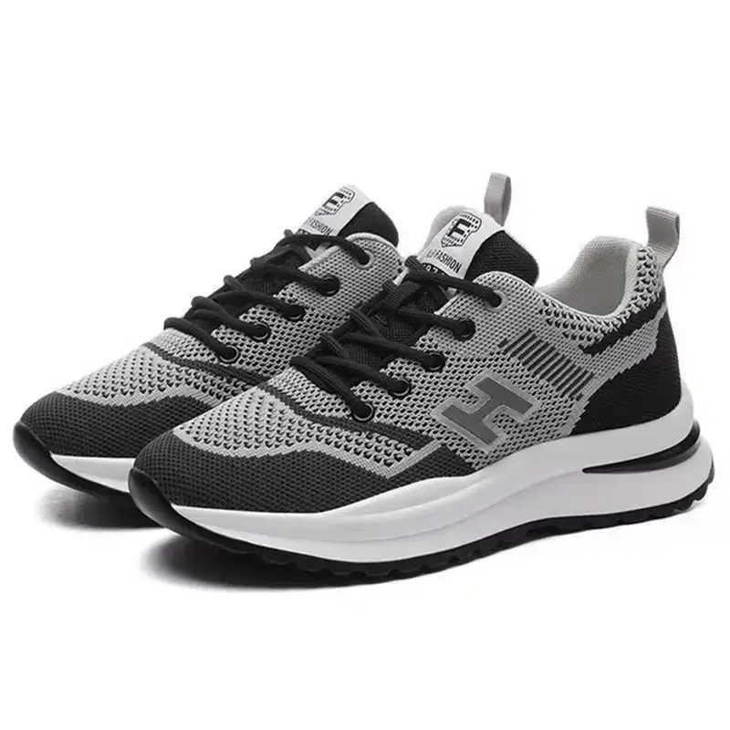 One-piece flying woven casual shoes women's mesh women's sneaker breathable comfortable mom shoes cross-border new