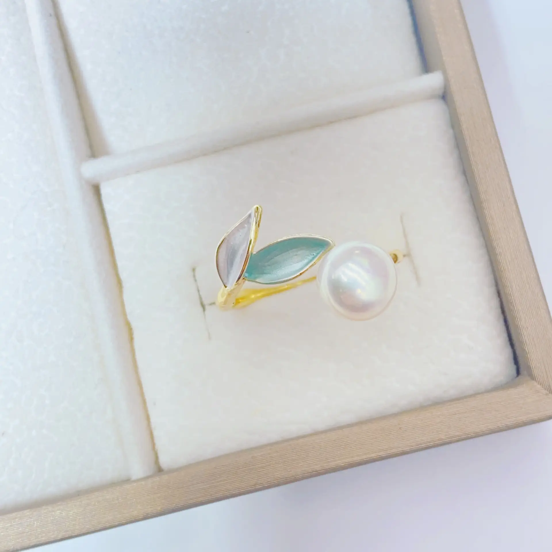 S925 Silver Pearl Leaf Earrings Necklace Ring Set - Image 8