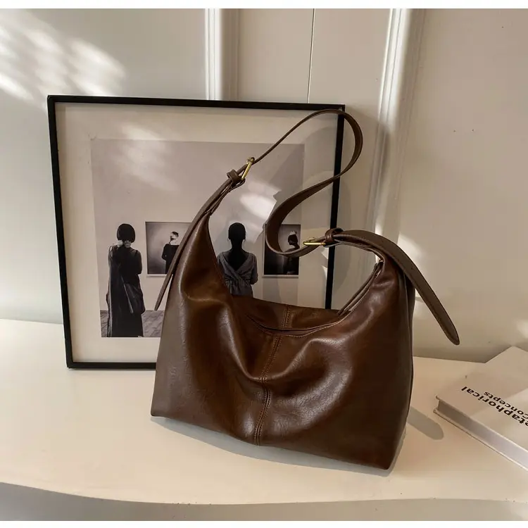High-End Black Crossbody Bag for Women 2023 — feature 22