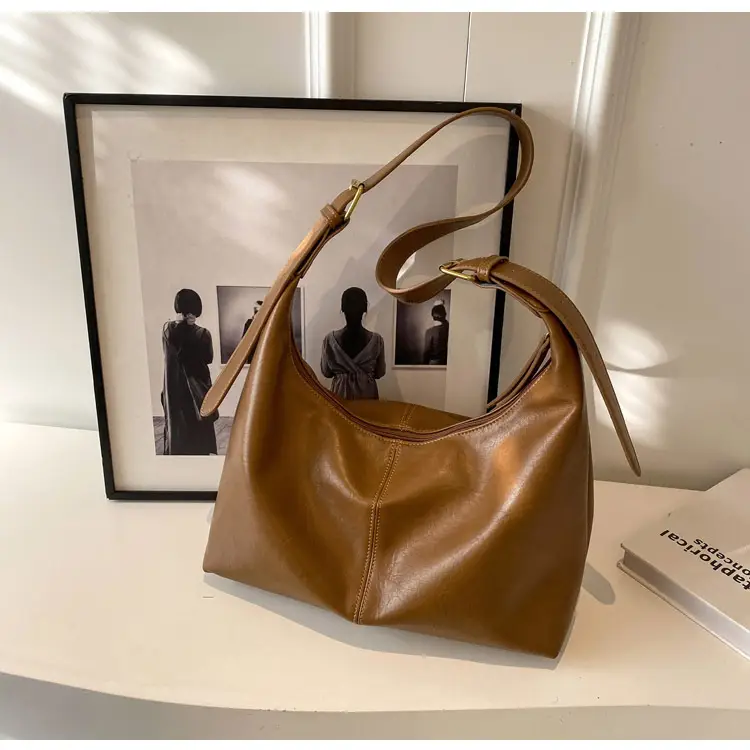 High-End Black Crossbody Bag for Women 2023 — feature 23