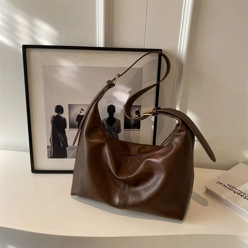 High-End Black Crossbody Bag for Women 2023 - Image 2