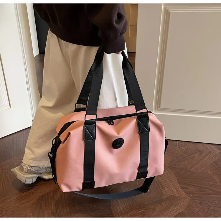 Large Capacity Yoga Bag Red Black Shoulder Handbag — feature 28