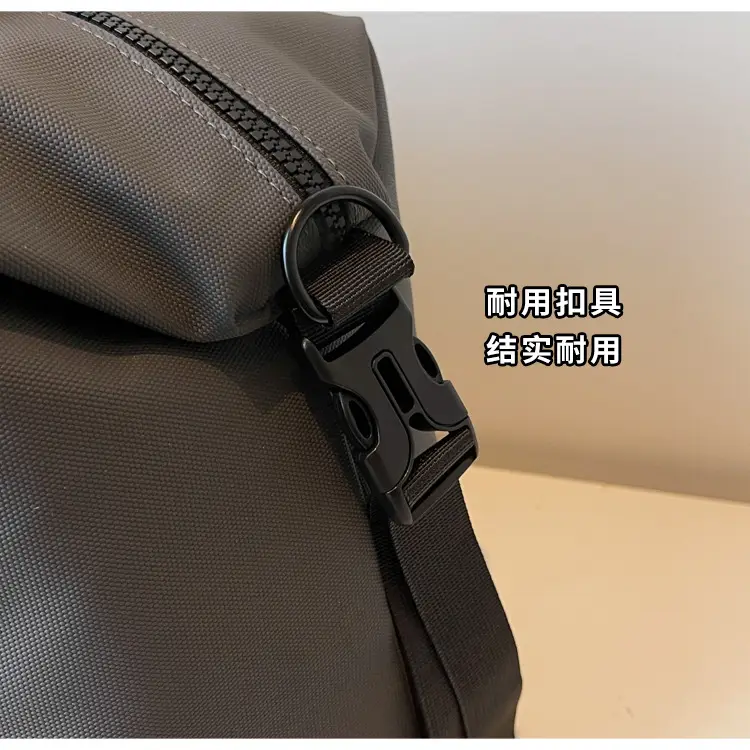 Large Capacity Yoga Bag Red Black Shoulder Handbag — feature 6