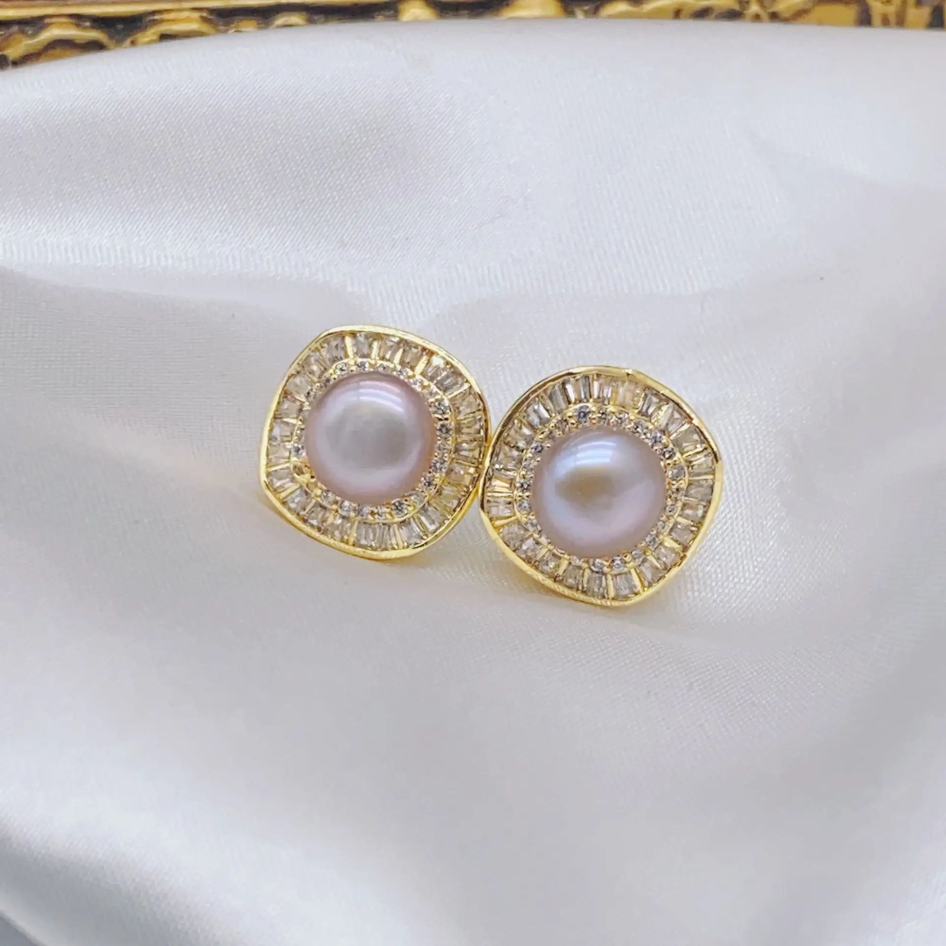 Pearl & Diamond Stud Earrings Set for Women — feature 14