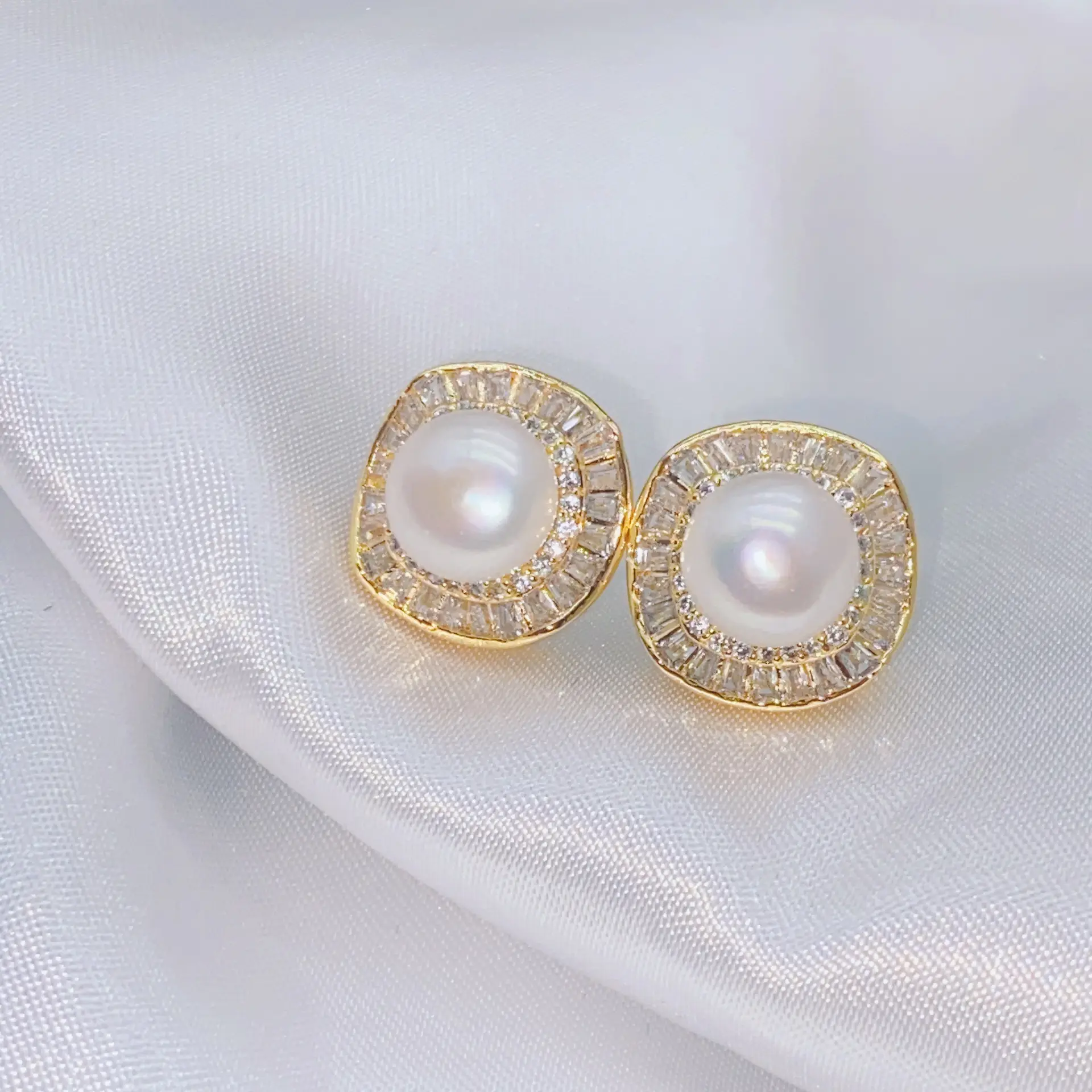 Pearl & Diamond Stud Earrings Set for Women — feature 15