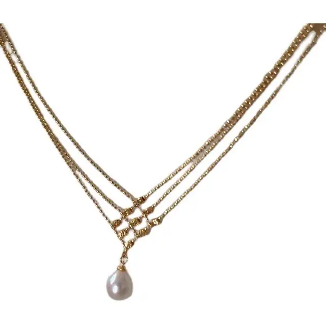 Three-Layer Vintage Pearl Necklace with 14K Gold Plating - Image 5