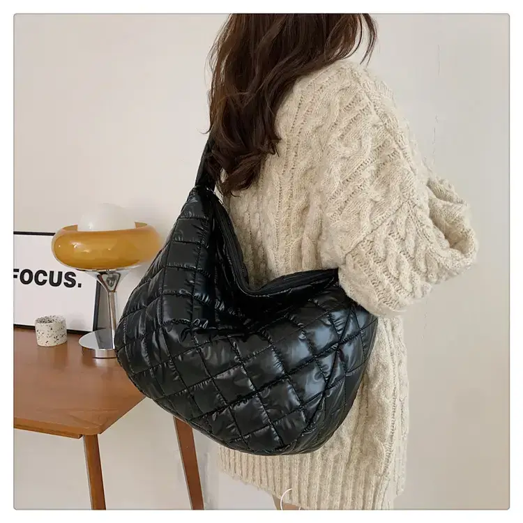 Gold Plated Quilted Shoulder Messenger Bag for Women — feature 27