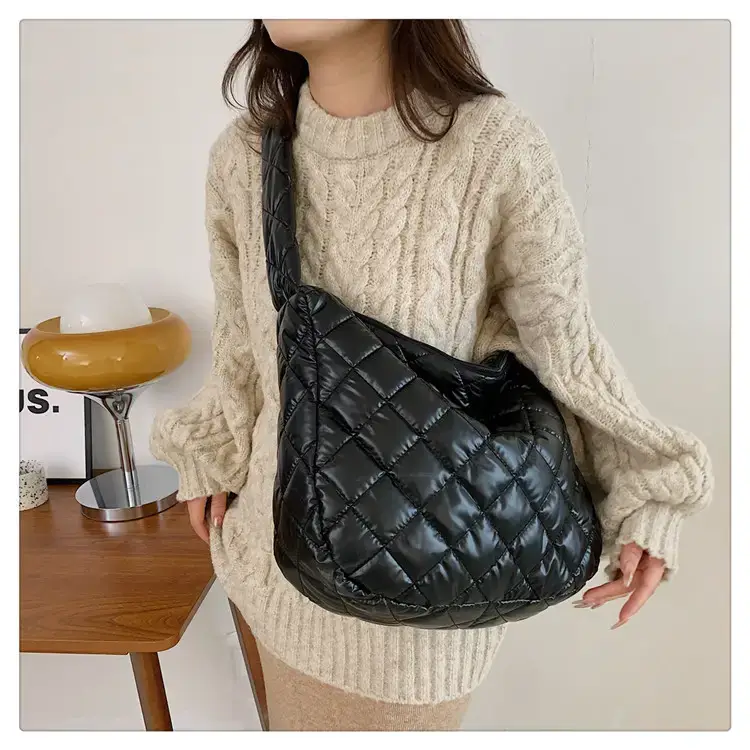 Gold Plated Quilted Shoulder Messenger Bag for Women — feature 29