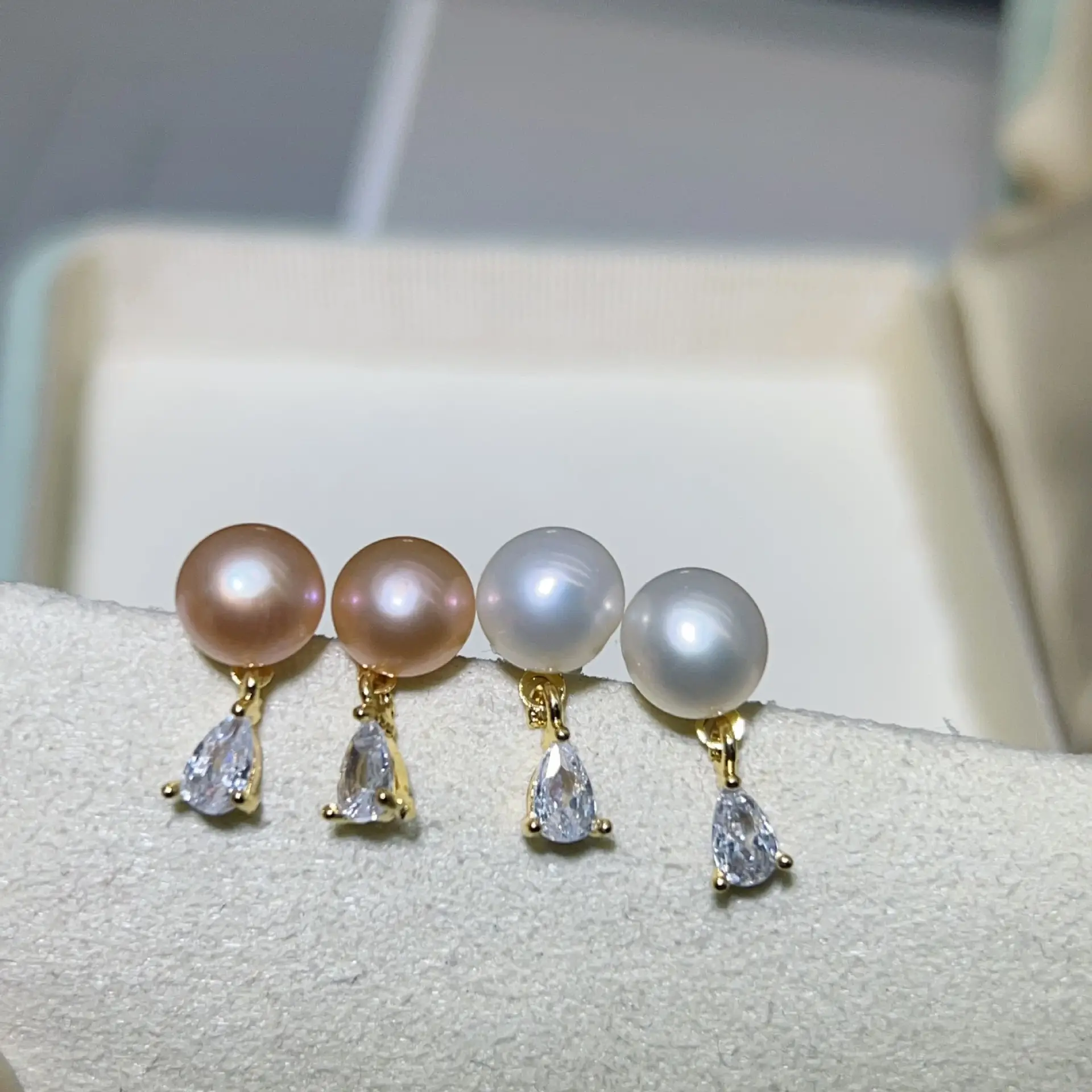 S925 Pearl Earrings Set with Zircon & Micro-inlay — feature 10