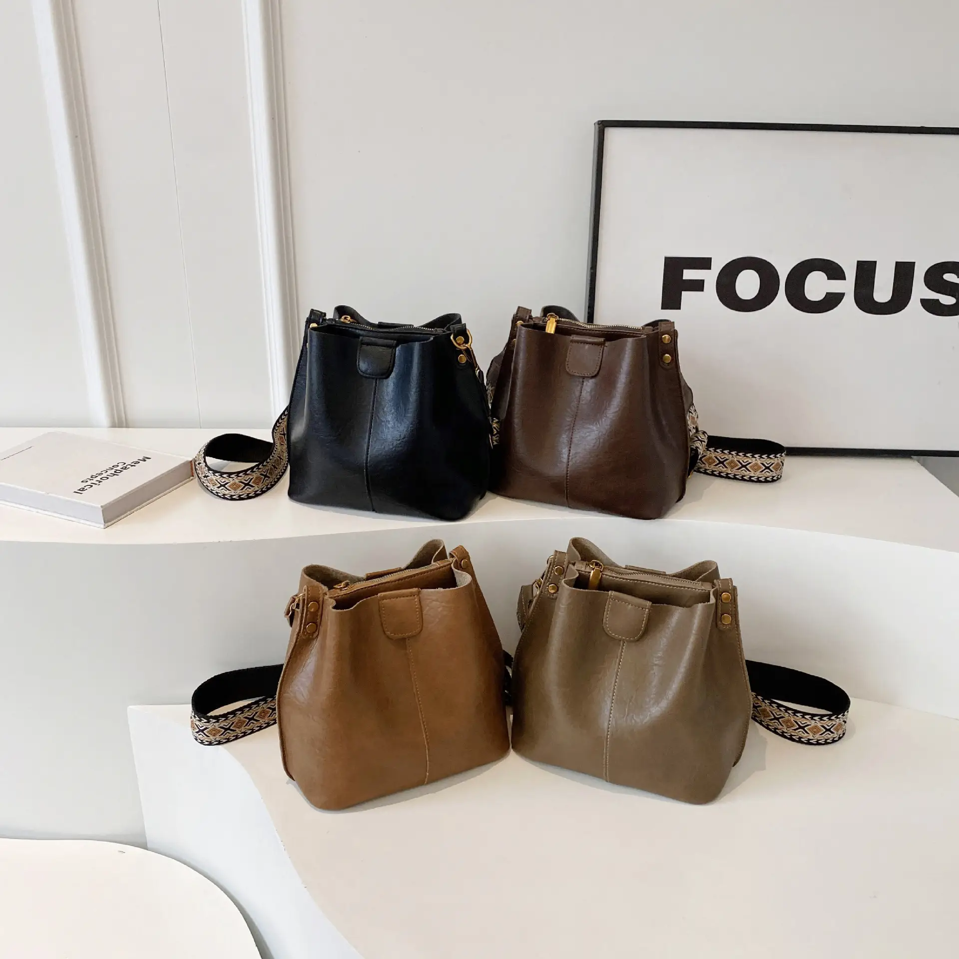 Women Bucket Bag Retro Niche Design 2023