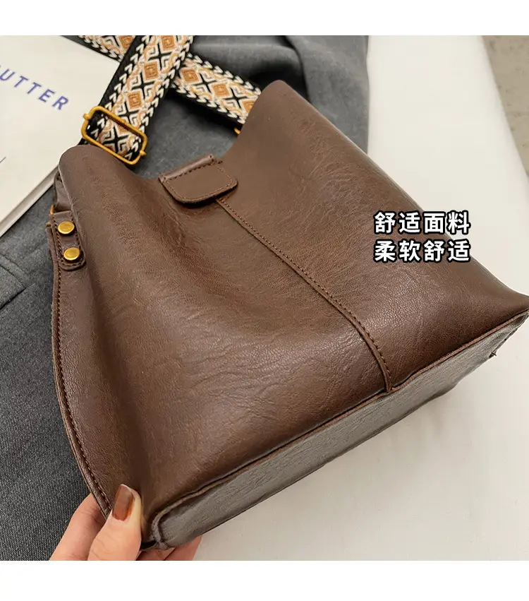 Women Bucket Bag Retro Niche Design 2023 — feature 3