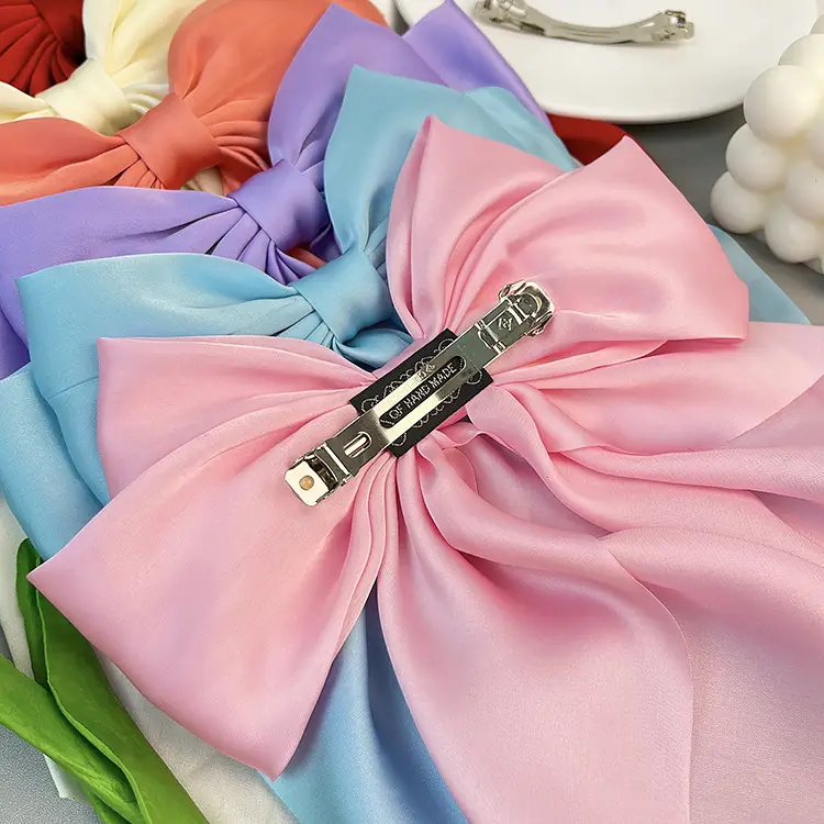 Elegant White Satin Hair Clip with Big Bow Design — feature 2