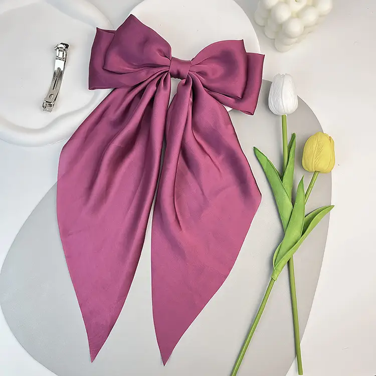 Elegant White Satin Hair Clip with Big Bow Design