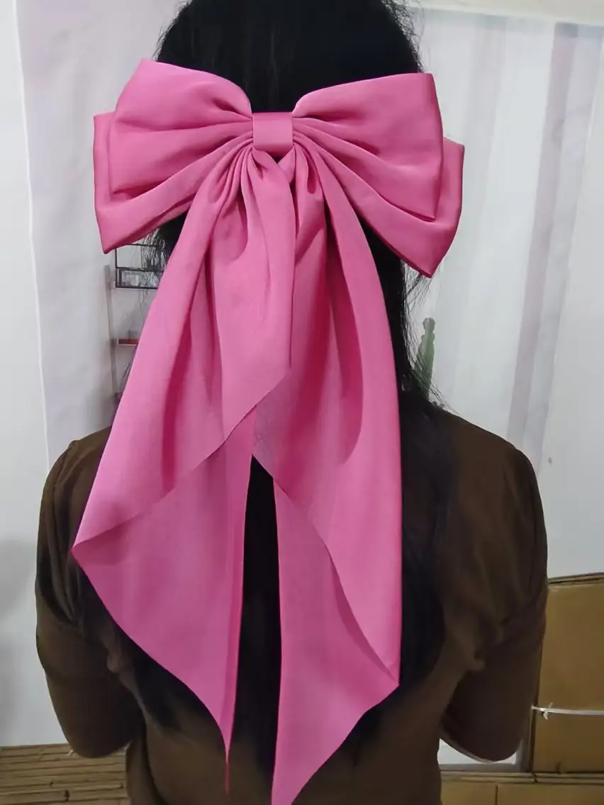 Elegant White Satin Hair Clip with Big Bow Design