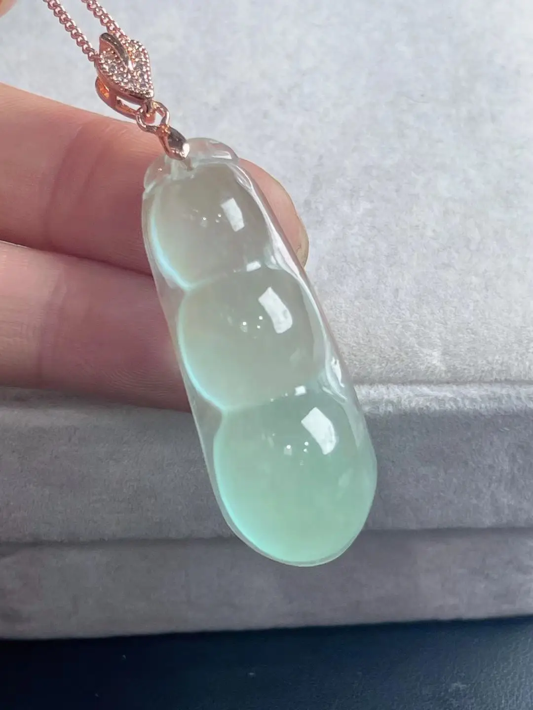 Light Green Ice Jade Lucky Bean Pendant for Men Women — feature 2