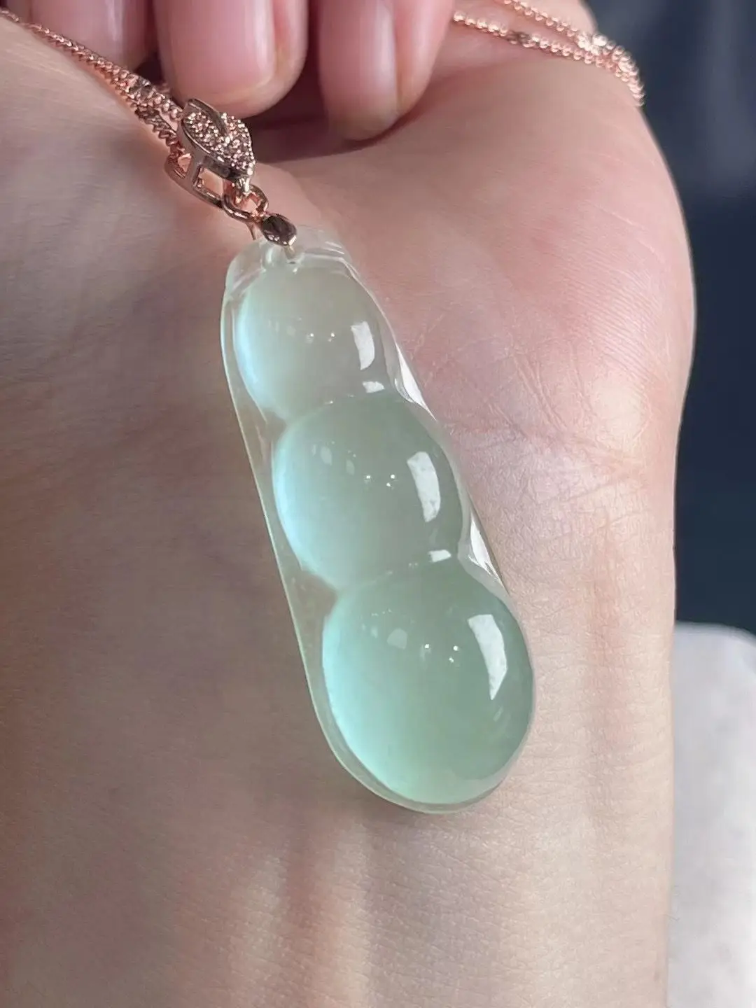 Light Green Ice Jade Lucky Bean Pendant for Men Women — feature 3