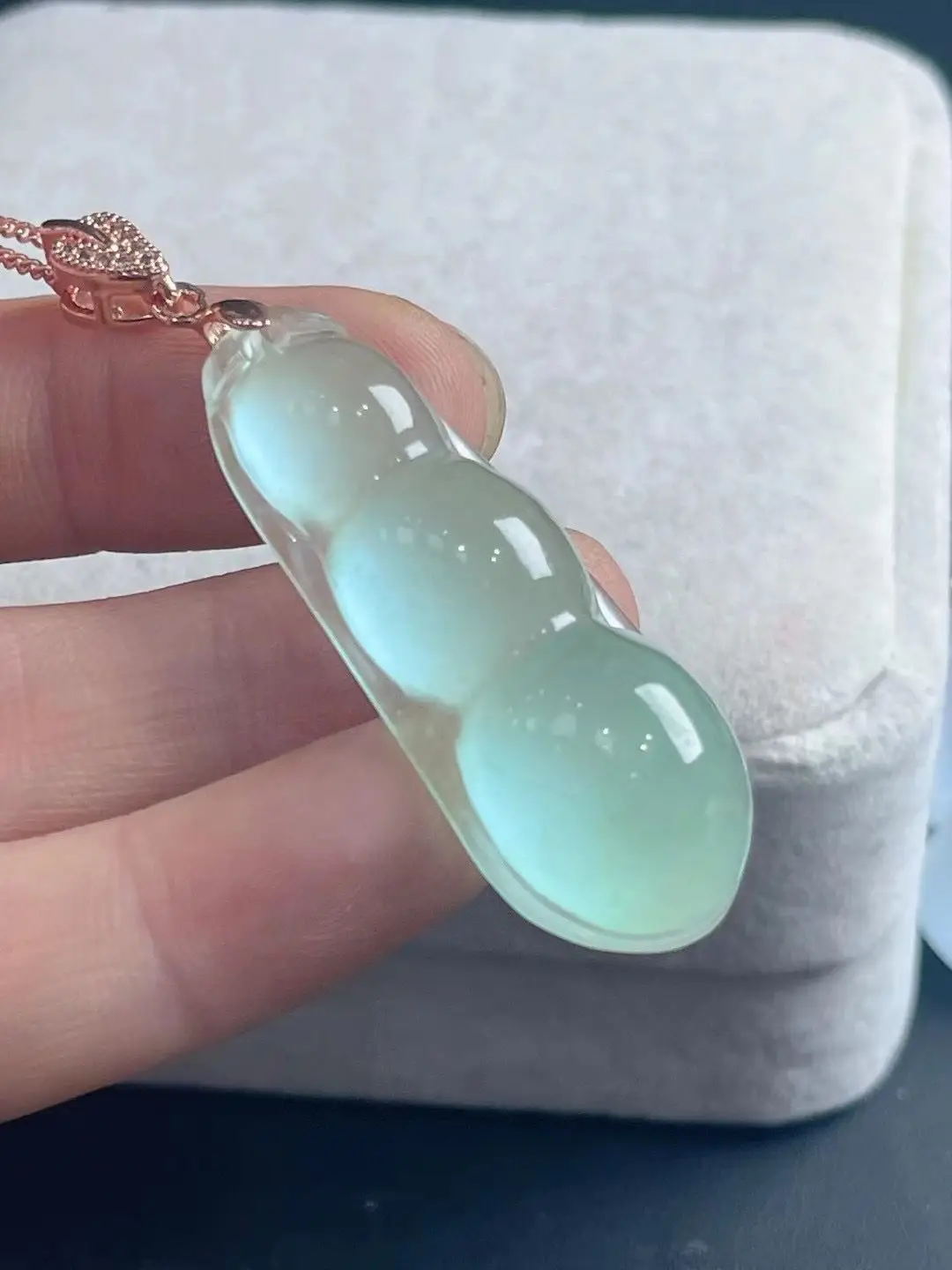 Light Green Ice Jade Lucky Bean Pendant for Men Women — feature 9