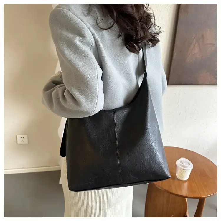 Brown Canvas Shoulder Bag for Women 2022 — feature 13