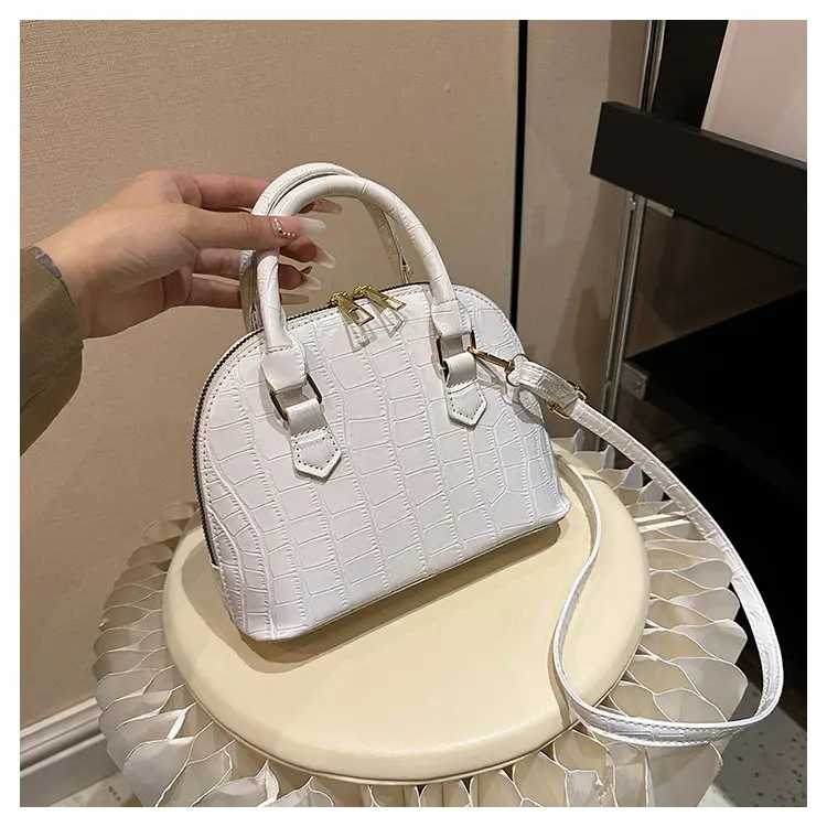 Elegant White Croc Leather Shoulder Bag for Women - Image 7