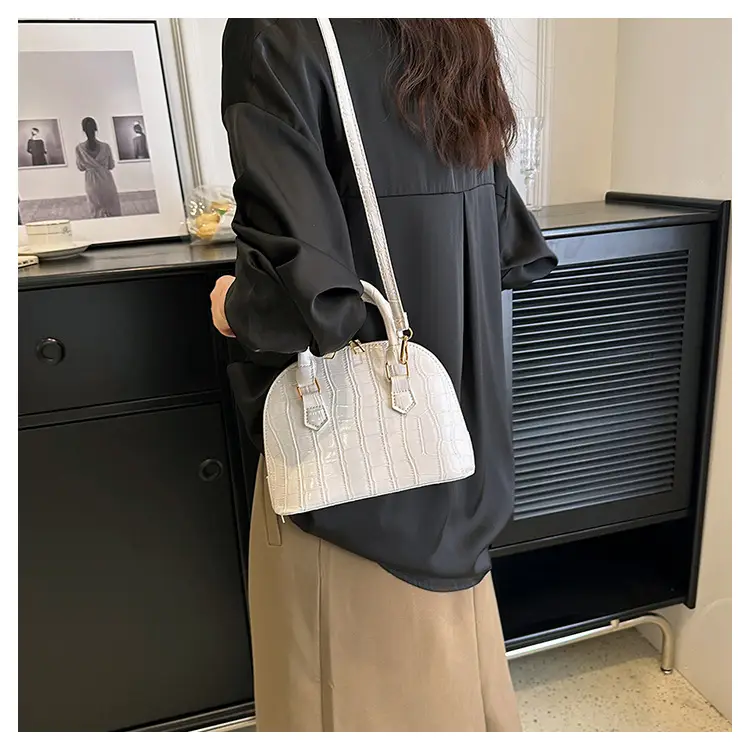 Elegant White Croc Leather Shoulder Bag for Women — feature 18