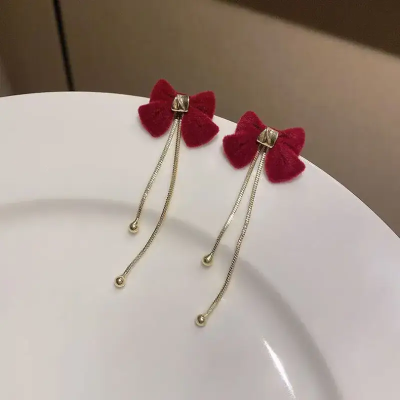 Black Bow Pearl Tassel Earrings for Women - Image 3
