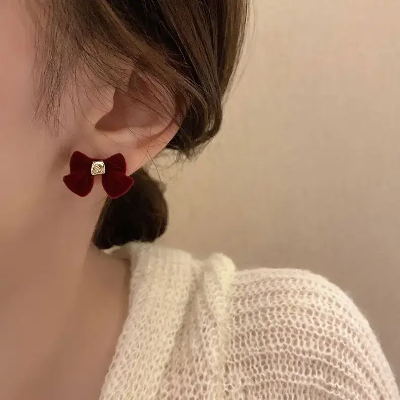 Black Bow Pearl Tassel Earrings for Women — feature 4