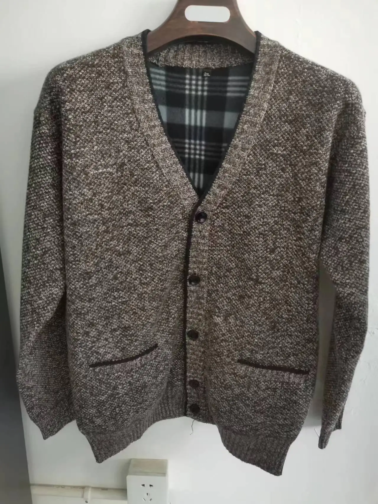 Men's Grey Knitted Cardigan Jacket Warm Comfortable Casual Wear — feature 31