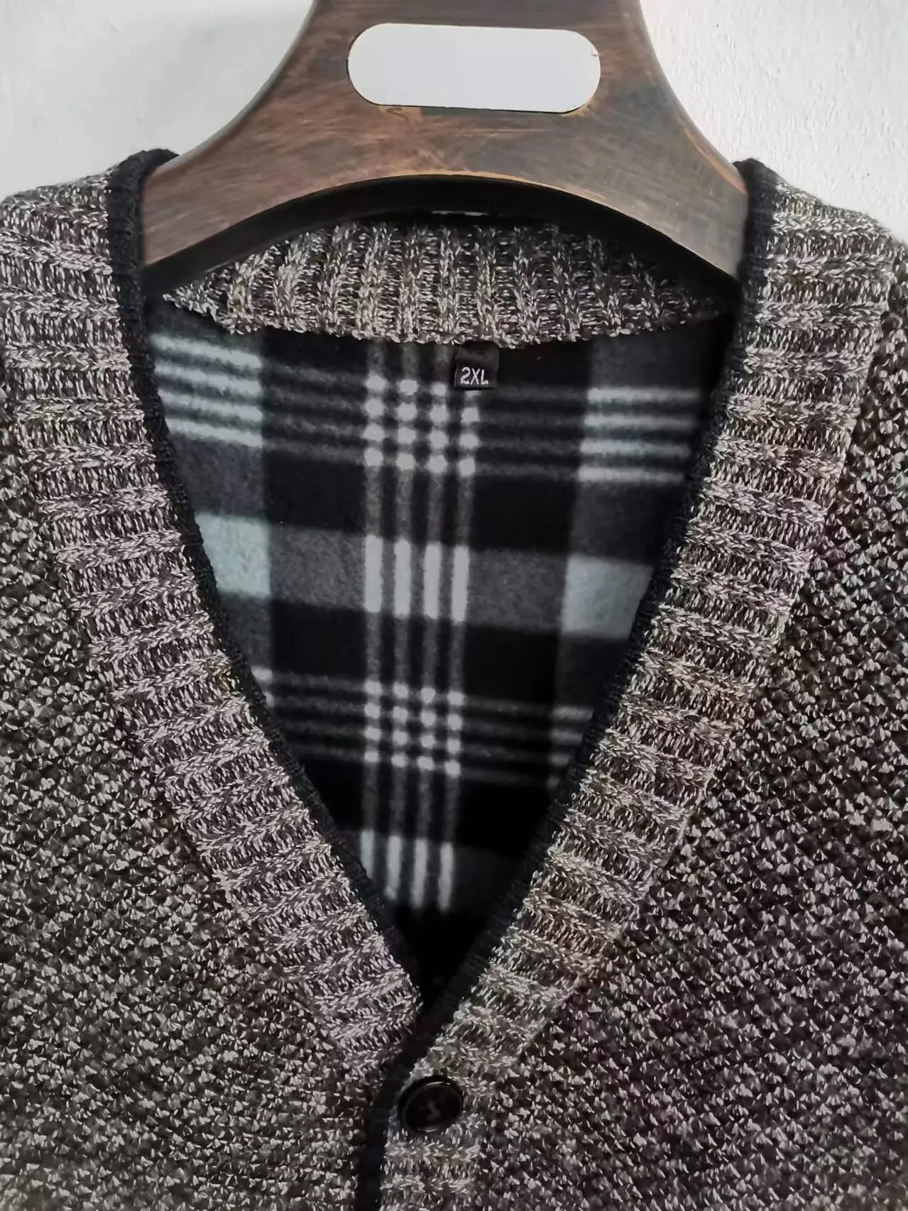 Men's Grey Knitted Cardigan Jacket Warm Comfortable Casual Wear — feature 32