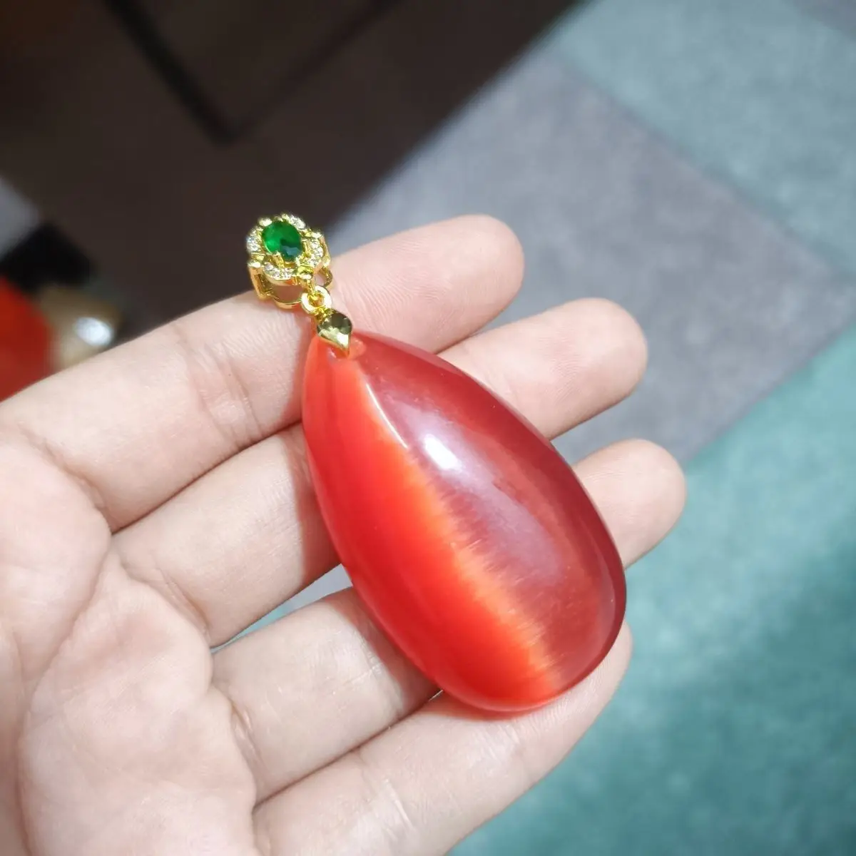 Green Water Drop Jade Pendant Necklace for Women — feature 12